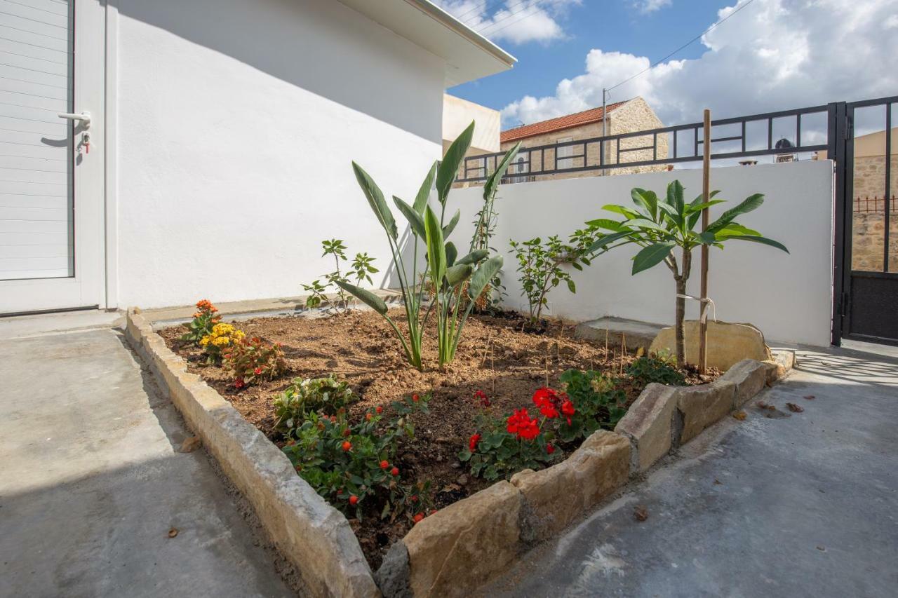 Вілла Iliopetra House Sivas Екстер'єр фото