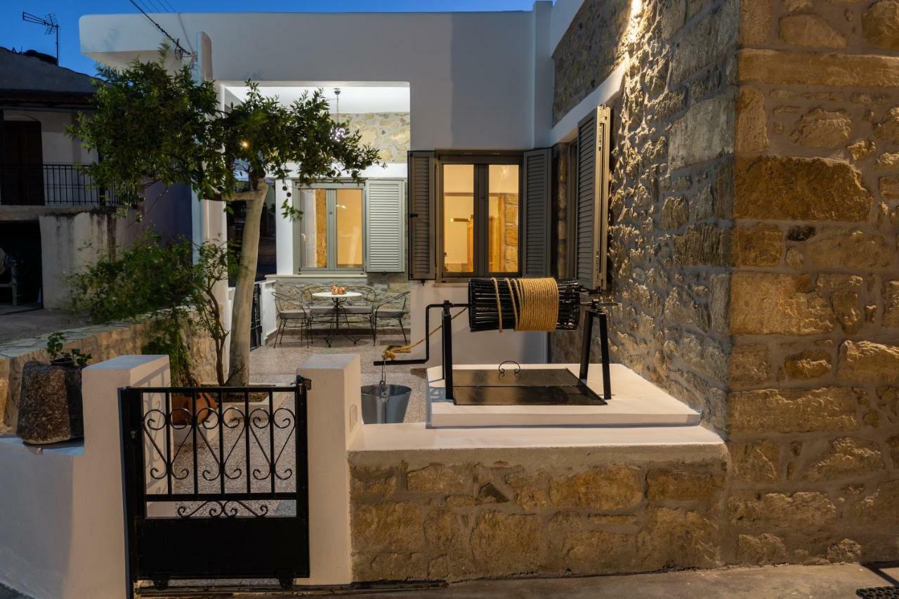 Вілла Iliopetra House Sivas Екстер'єр фото