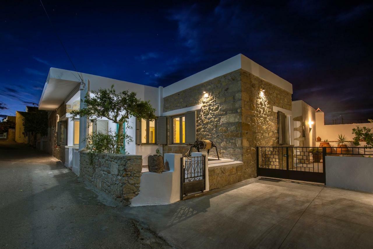 Вілла Iliopetra House Sivas Екстер'єр фото