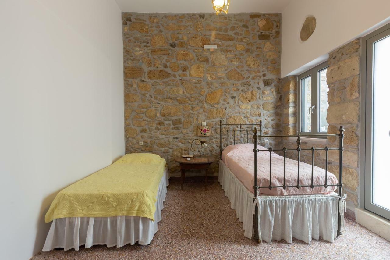 Вілла Iliopetra House Sivas Екстер'єр фото