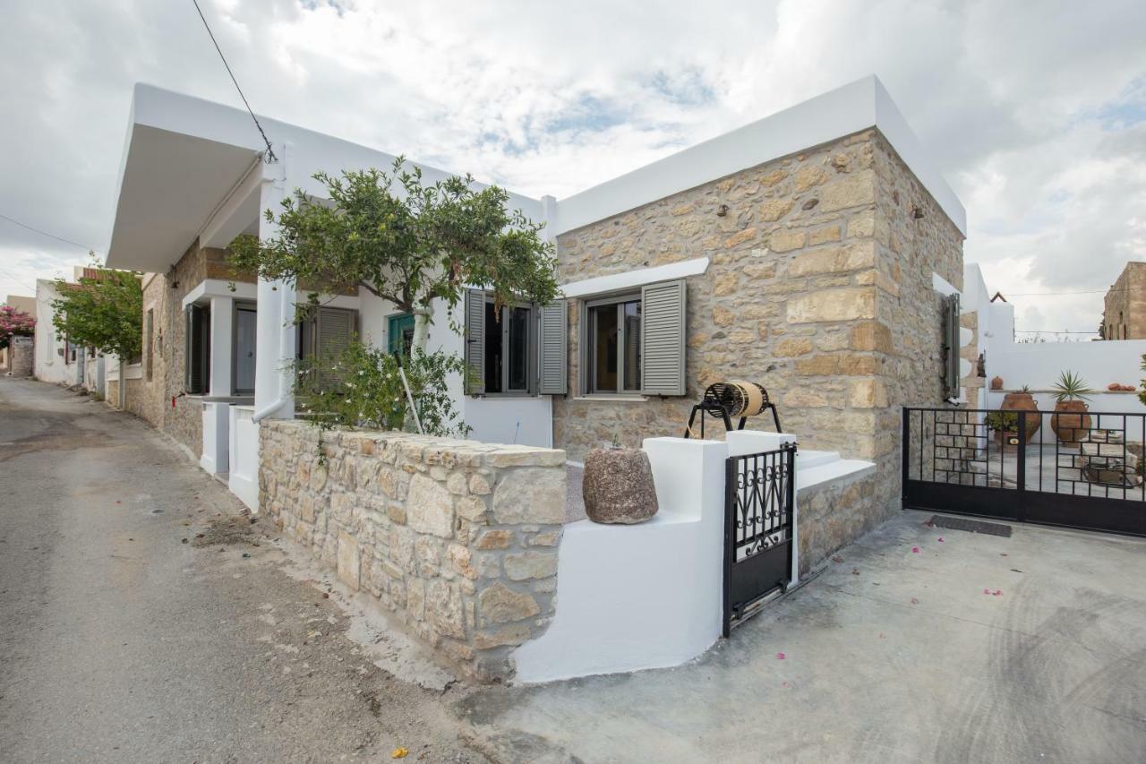 Вілла Iliopetra House Sivas Екстер'єр фото