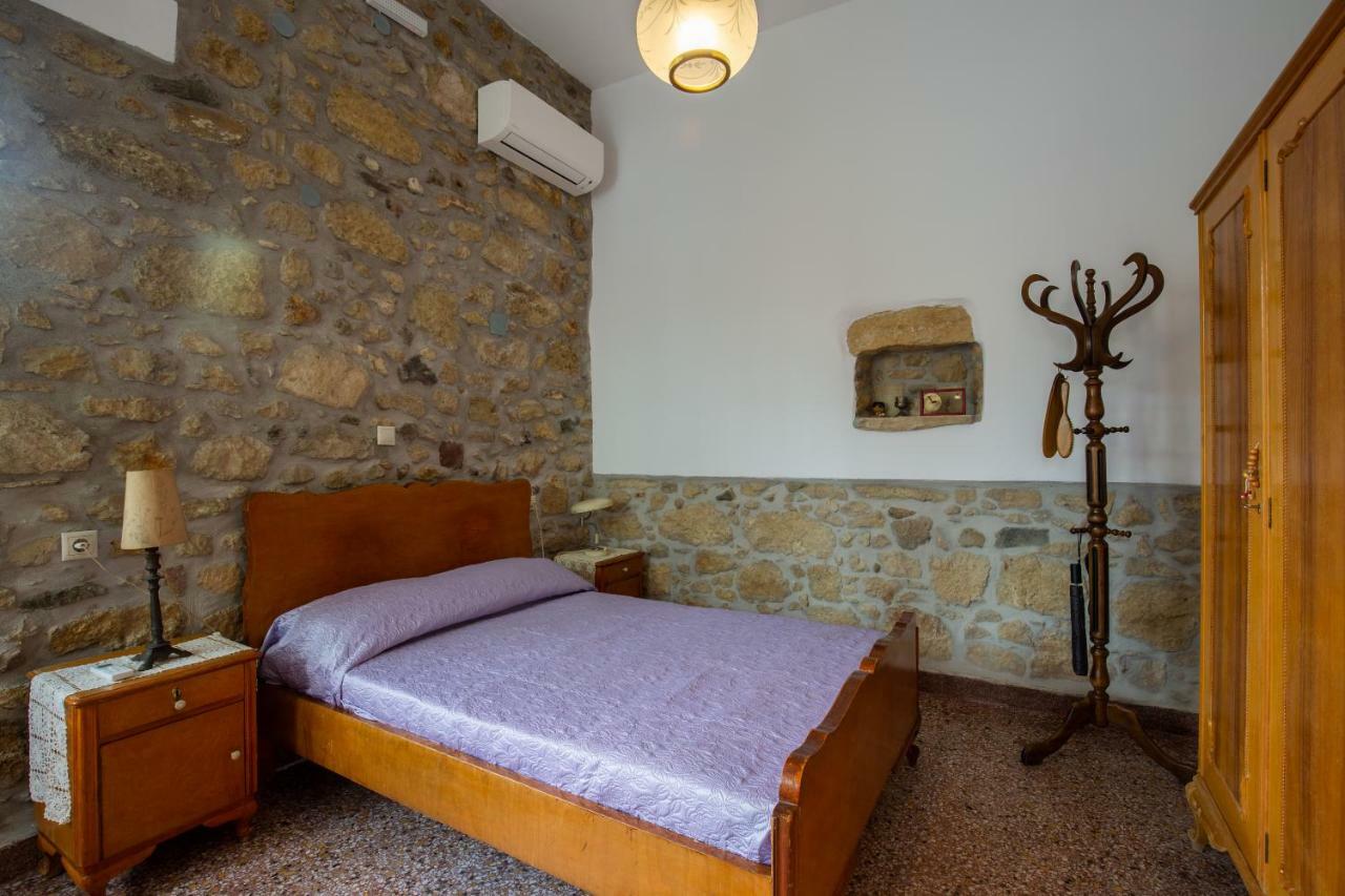 Вілла Iliopetra House Sivas Екстер'єр фото